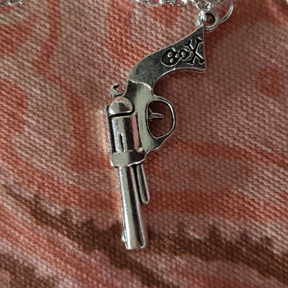 Cowgirl Necklace. Western Pistol Cowgirl Boots Cowgirl Hat Vaquero Vaquera Horse - Picture 5 of 17